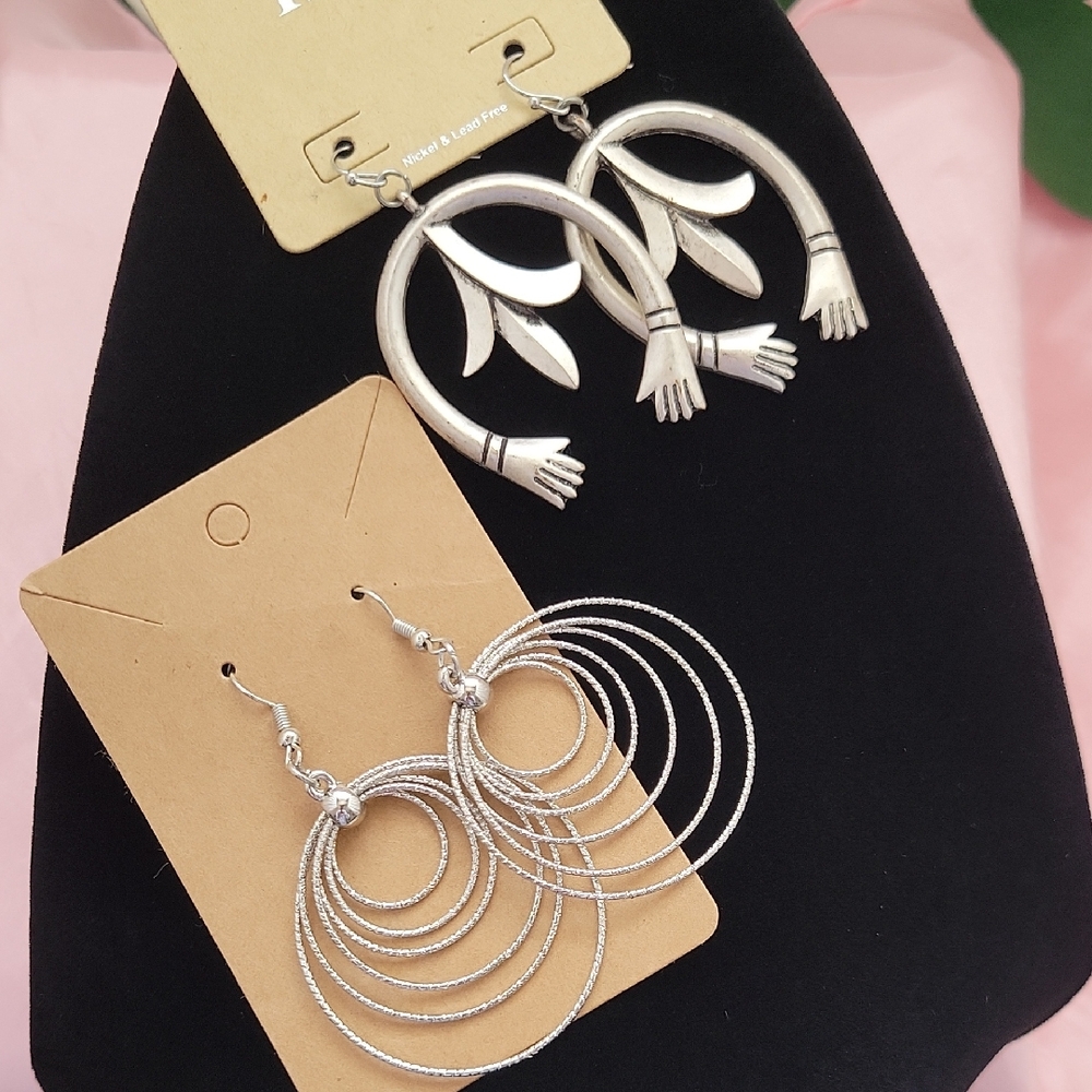 Elegant Silver Hoop and Leaf Earrings Set